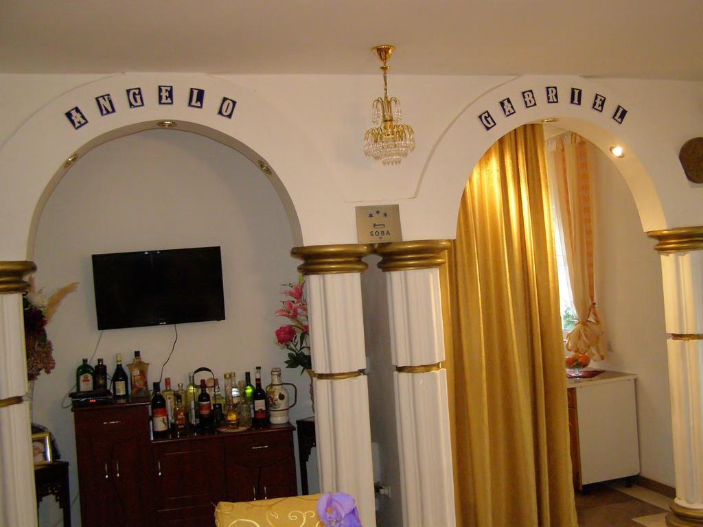 Petrovac Hotel Wellness & Spa Angelo Gabriel מראה חיצוני תמונה