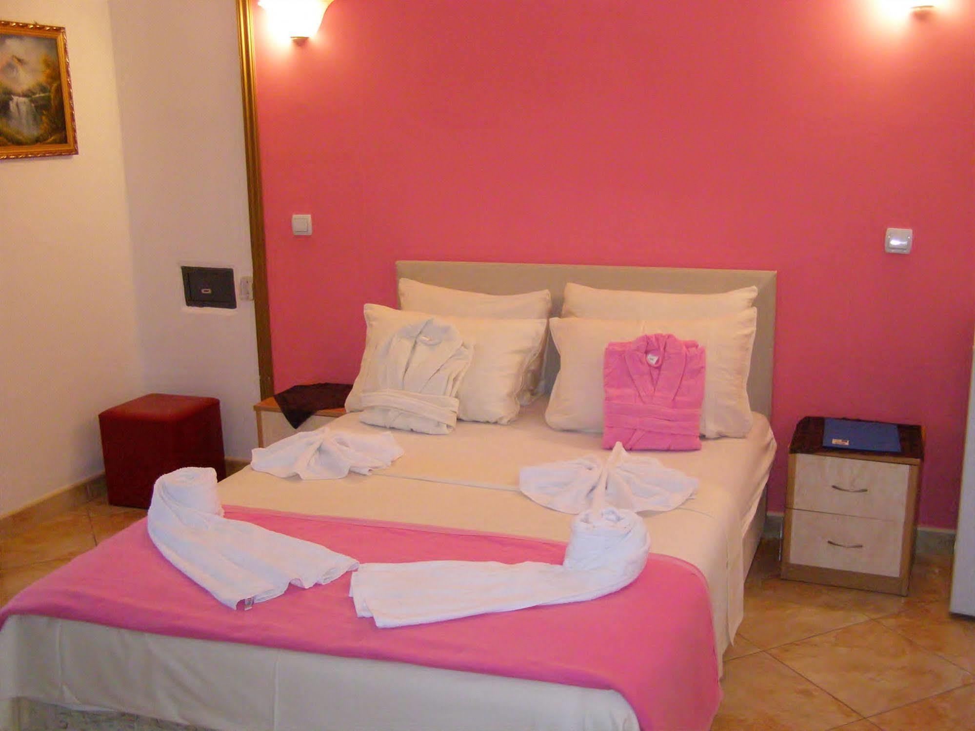Petrovac Hotel Wellness & Spa Angelo Gabriel מראה חיצוני תמונה